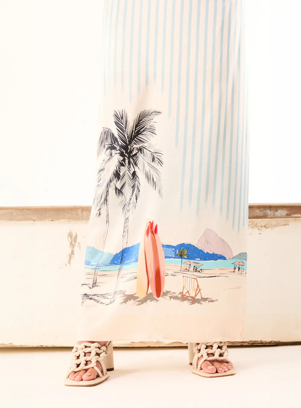 Cut Out Midi Dress with Straps and Edge Print