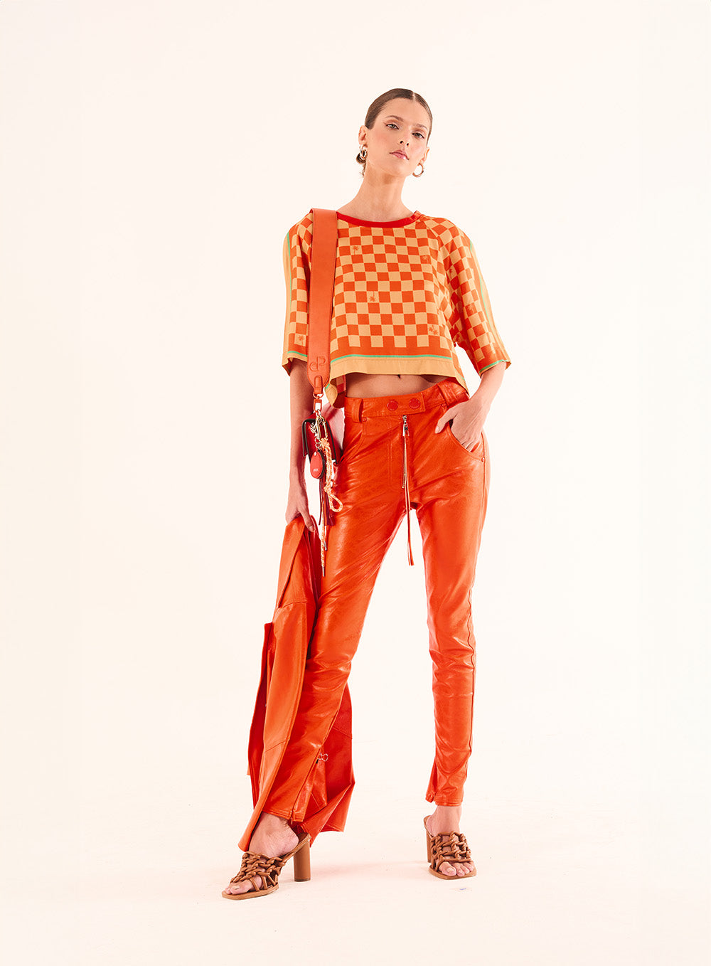 Cropped Raglan Blouse in Gingham Pattern