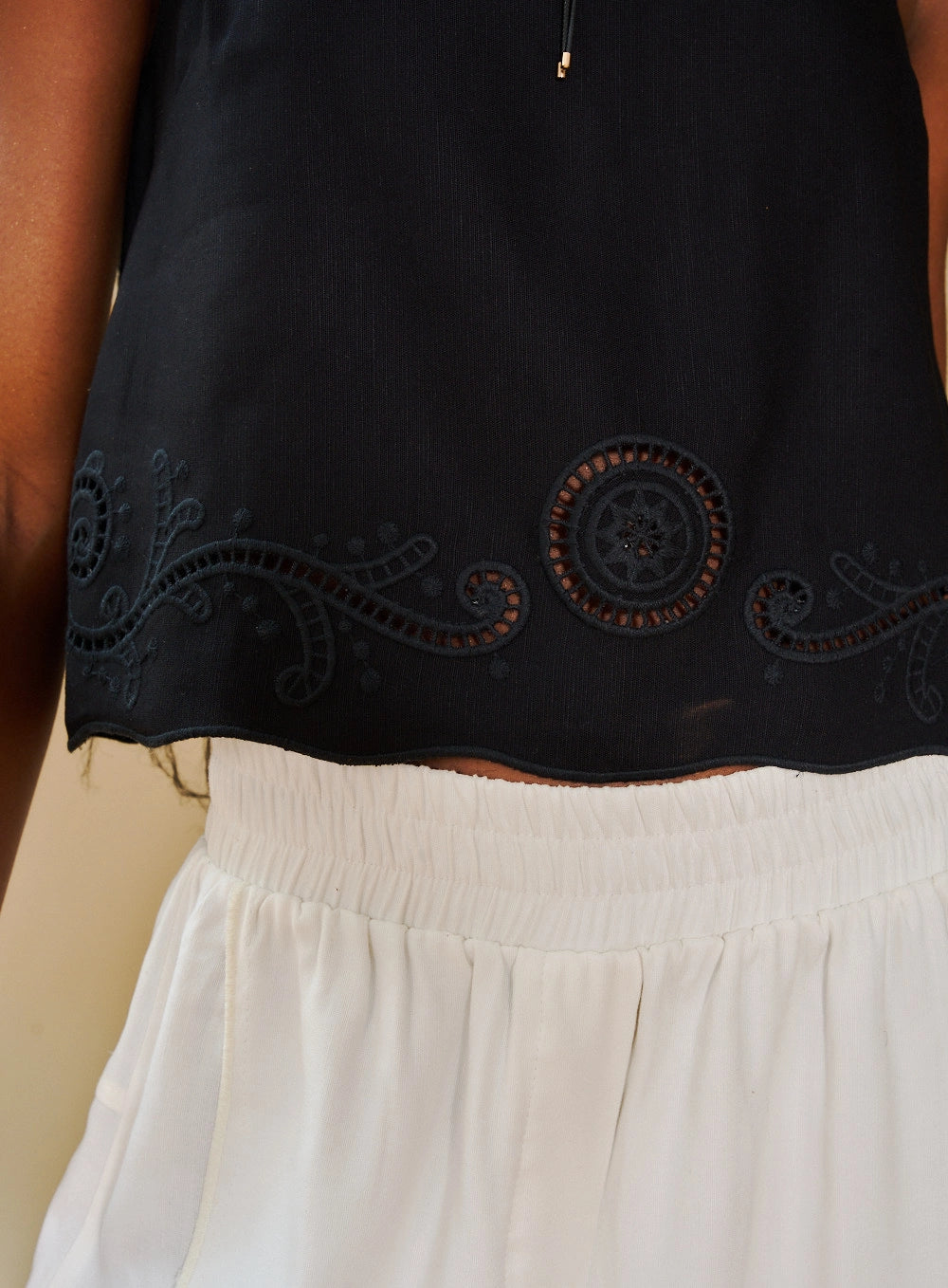 Women's Fluid Embroidered Linen Blouse